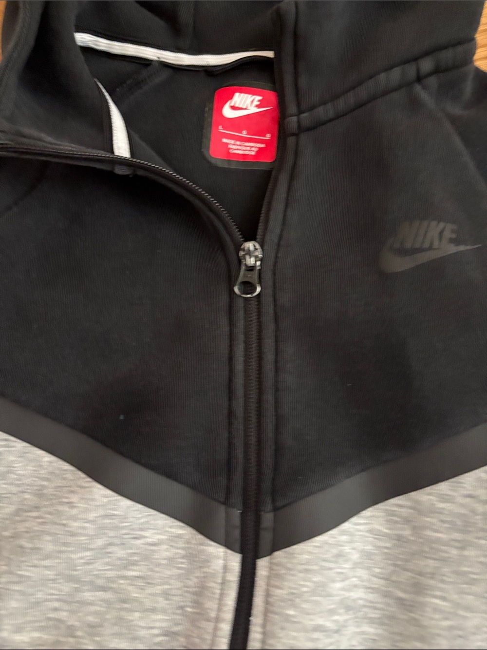 Nike Kids Black & Gray Hooded Zip-Up Sweatshirt - Picture 3 of 7